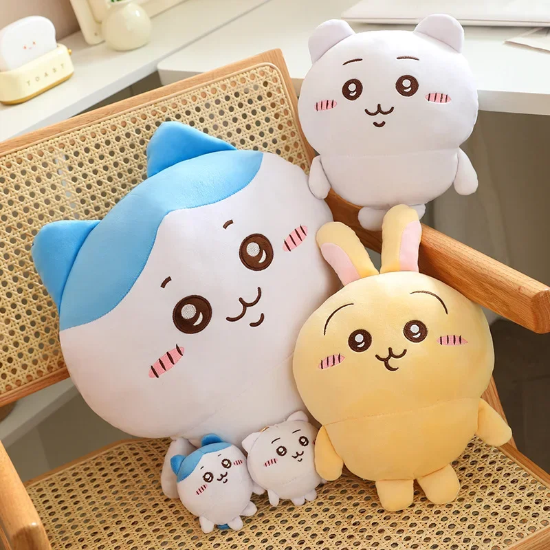 Chiikawa Plush Giant - Oversized Adorable Character Stuffed Toy for Ultimate Fandom - Image 5