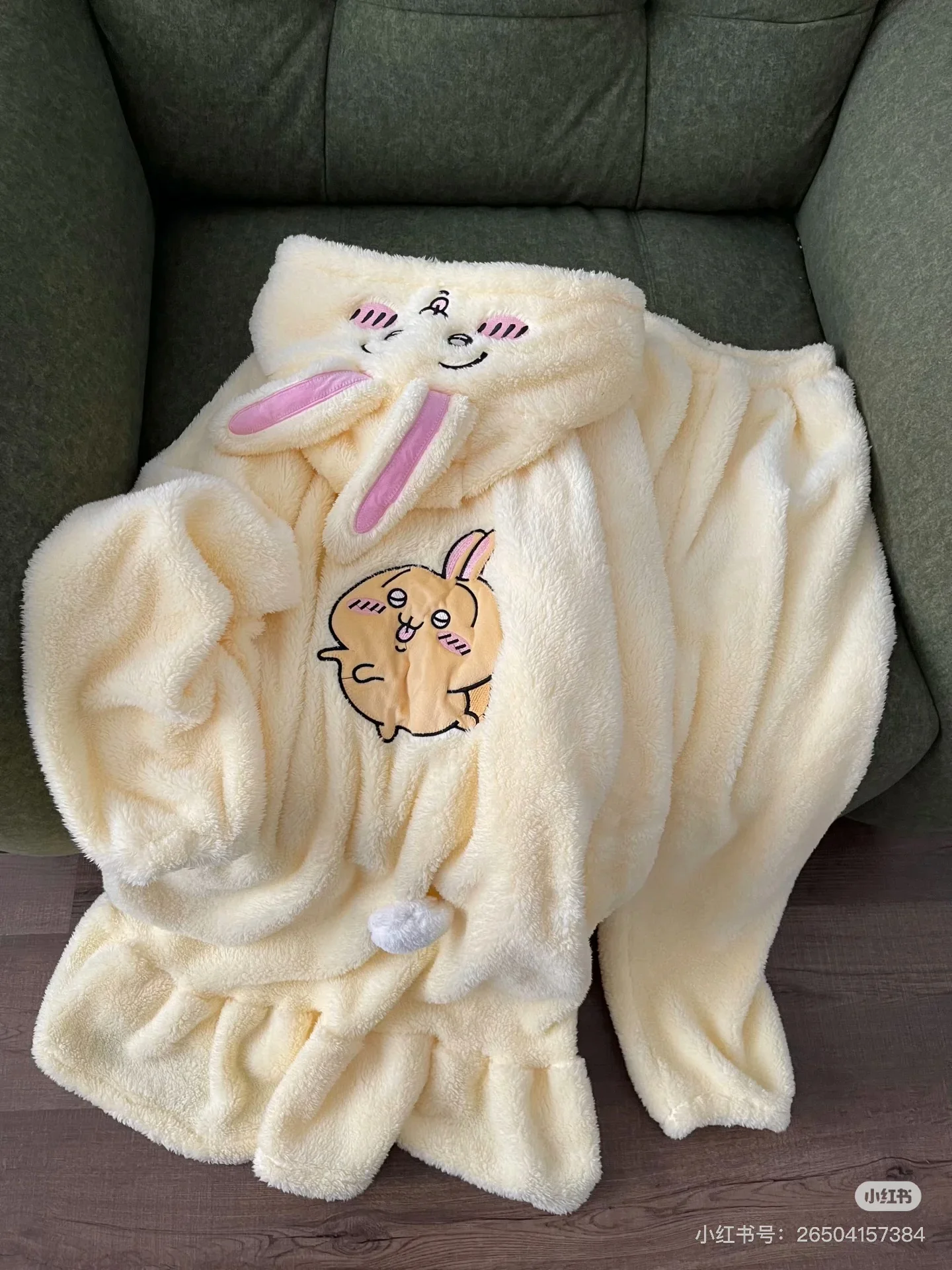 Chiikawa Velvet Robes - Luxurious Anime Character Loungewear for Ultimate Cozy Comfort - Image 8